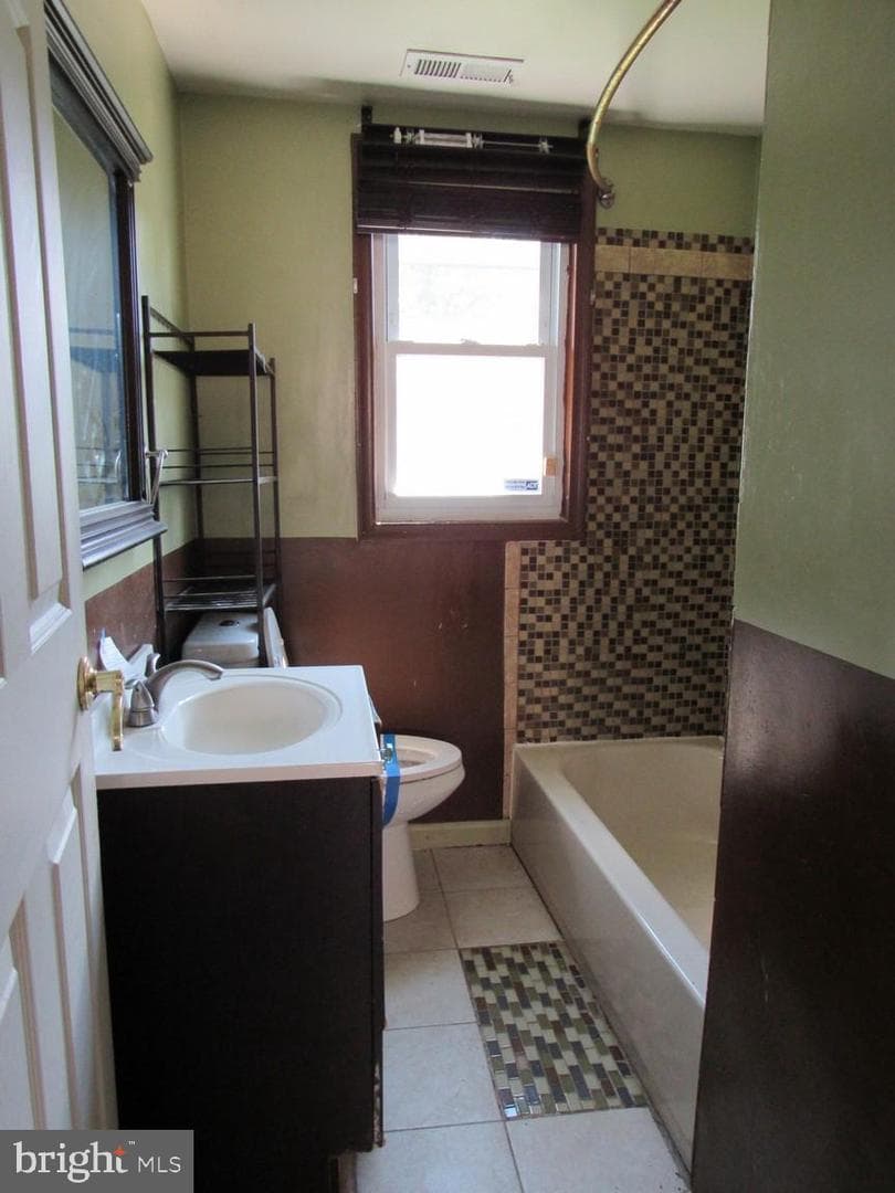 2212 Pine Street photo 13