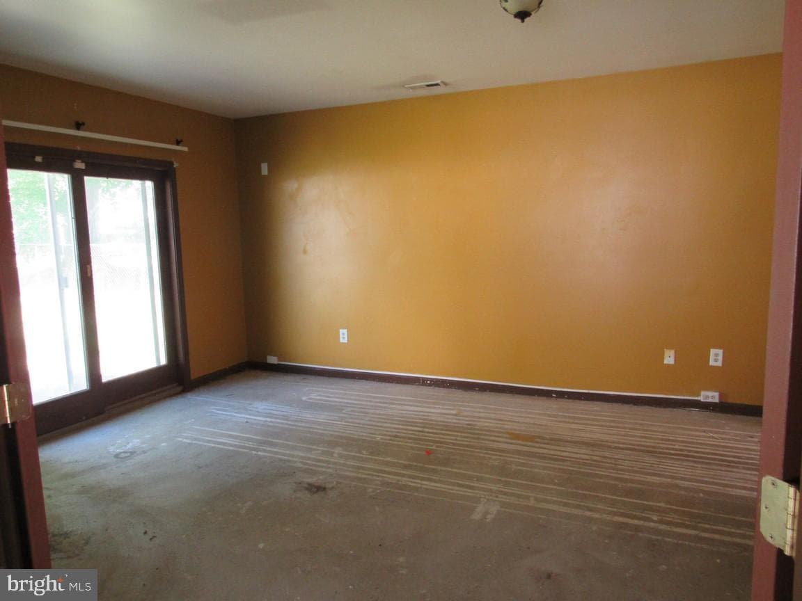 2212 Pine Street photo 17