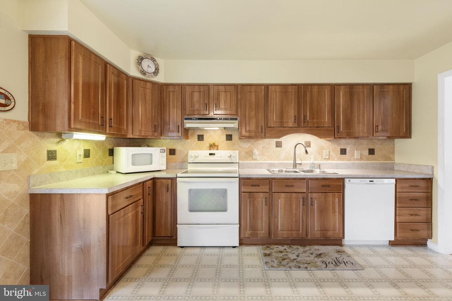2602 Thorny Drive photo 8