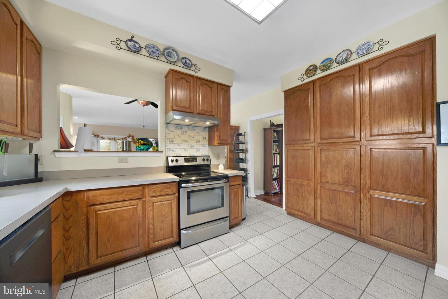 760 Gilbert Road photo 25