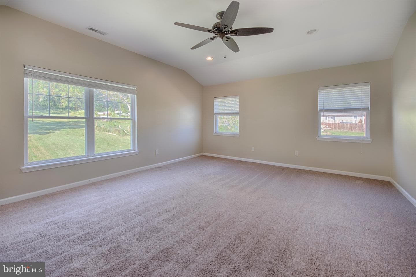 302 Robinhood Road photo 19