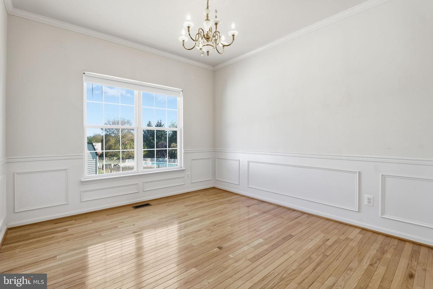 1239 Whispering Woods Way photo 22