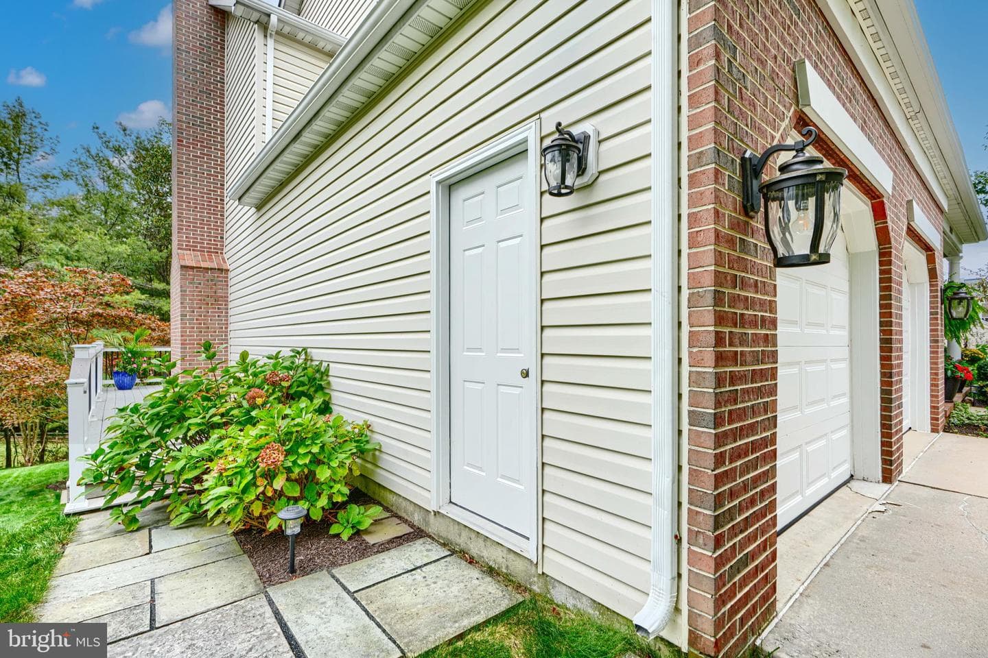 2007 Royal Fern Court photo 71