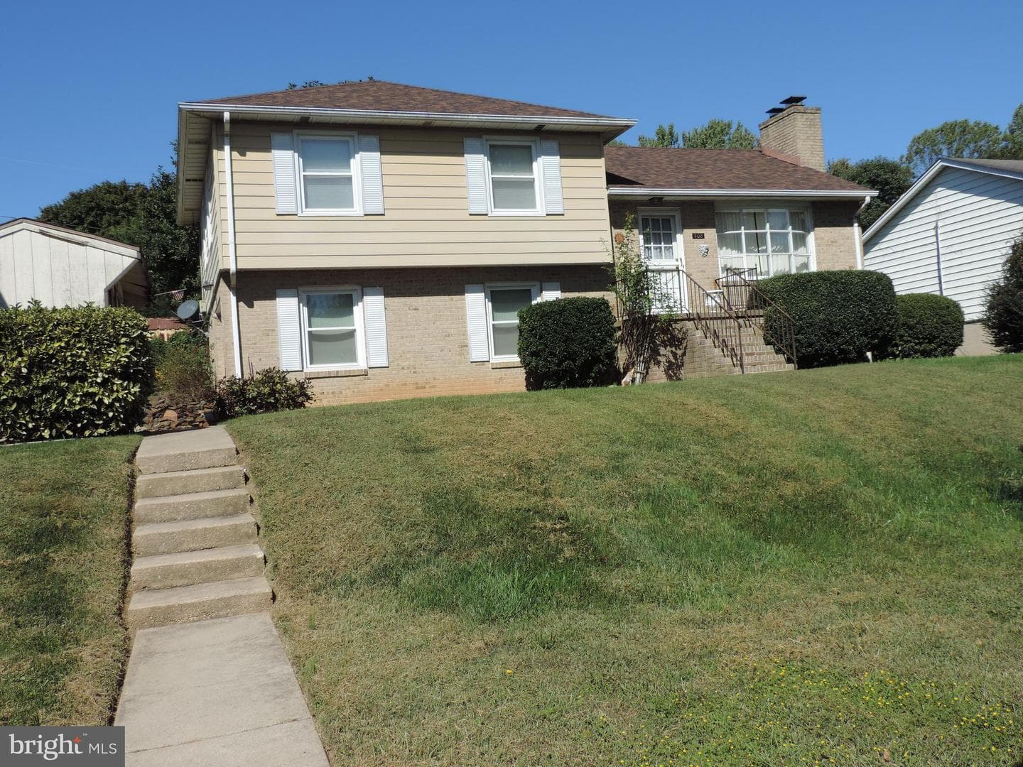 408 Clover Street photo 2