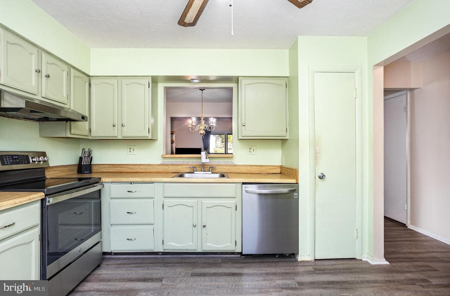 149 Farm Road photo 3