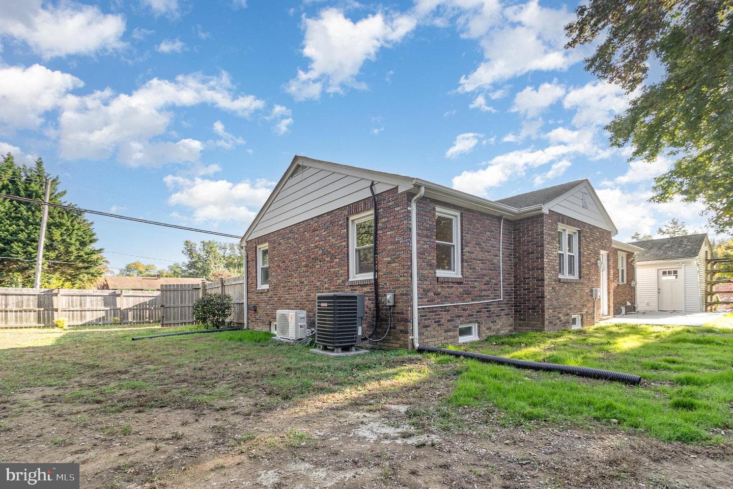 1514 Superior Street photo 35