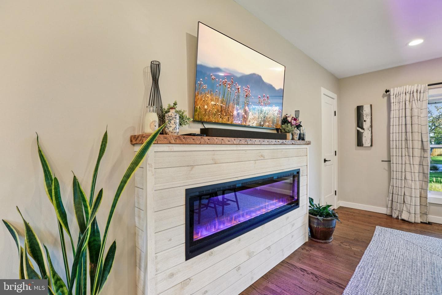 110 Meadow Road photo 5
