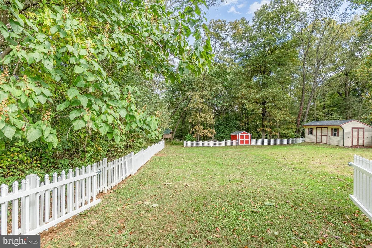 753 Gilbert Road photo 32