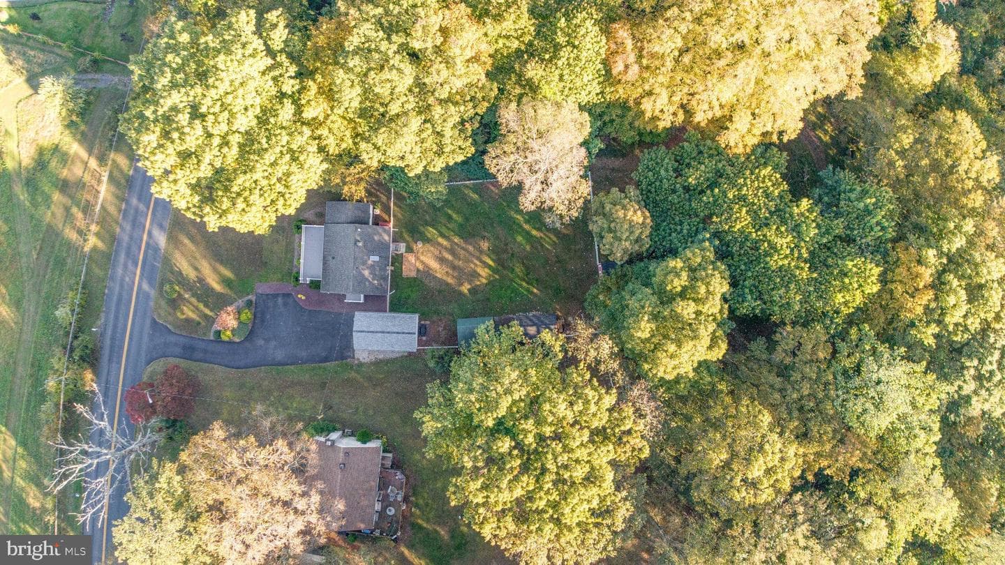 753 Gilbert Road photo 47