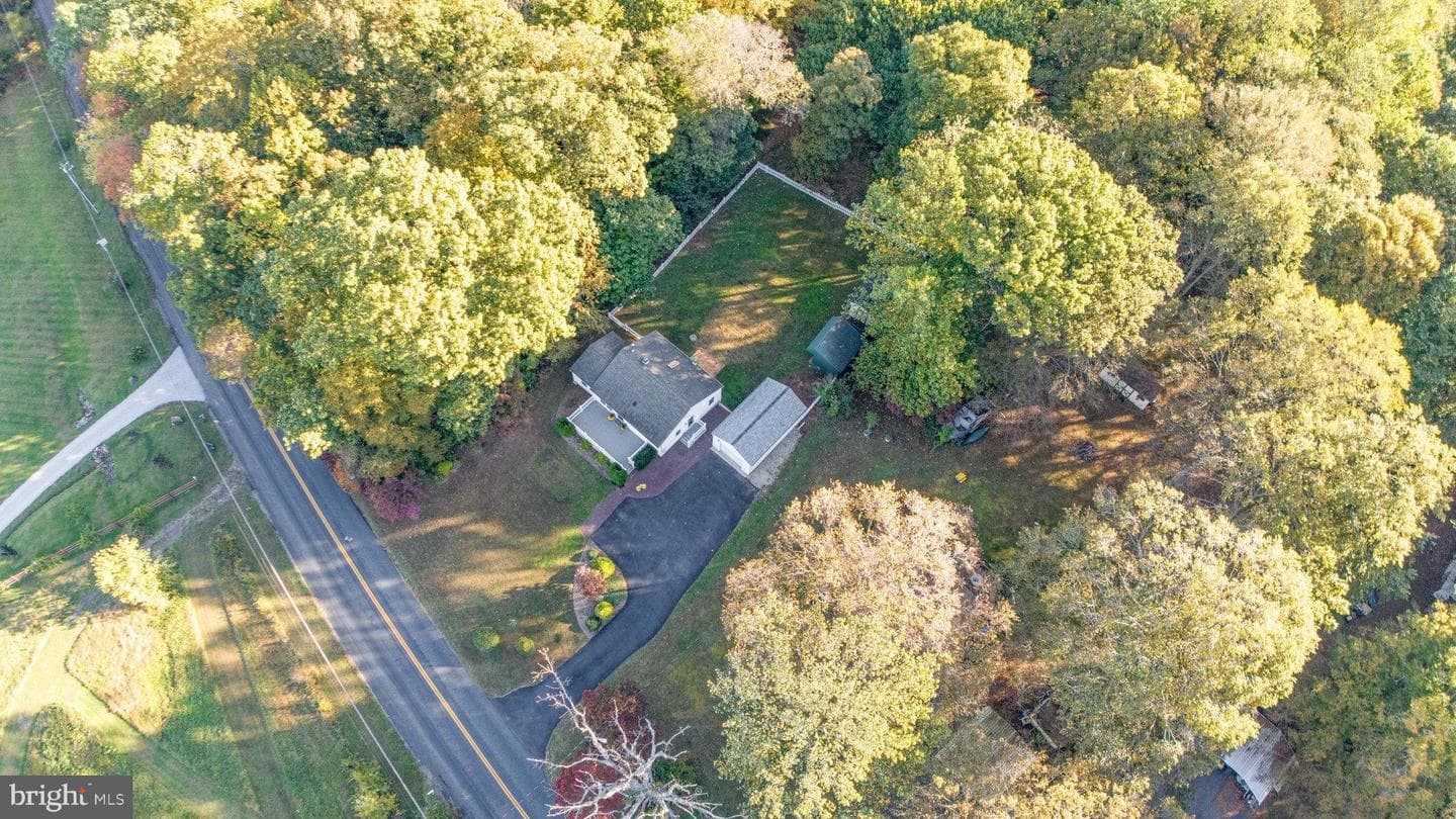 753 Gilbert Road photo 48