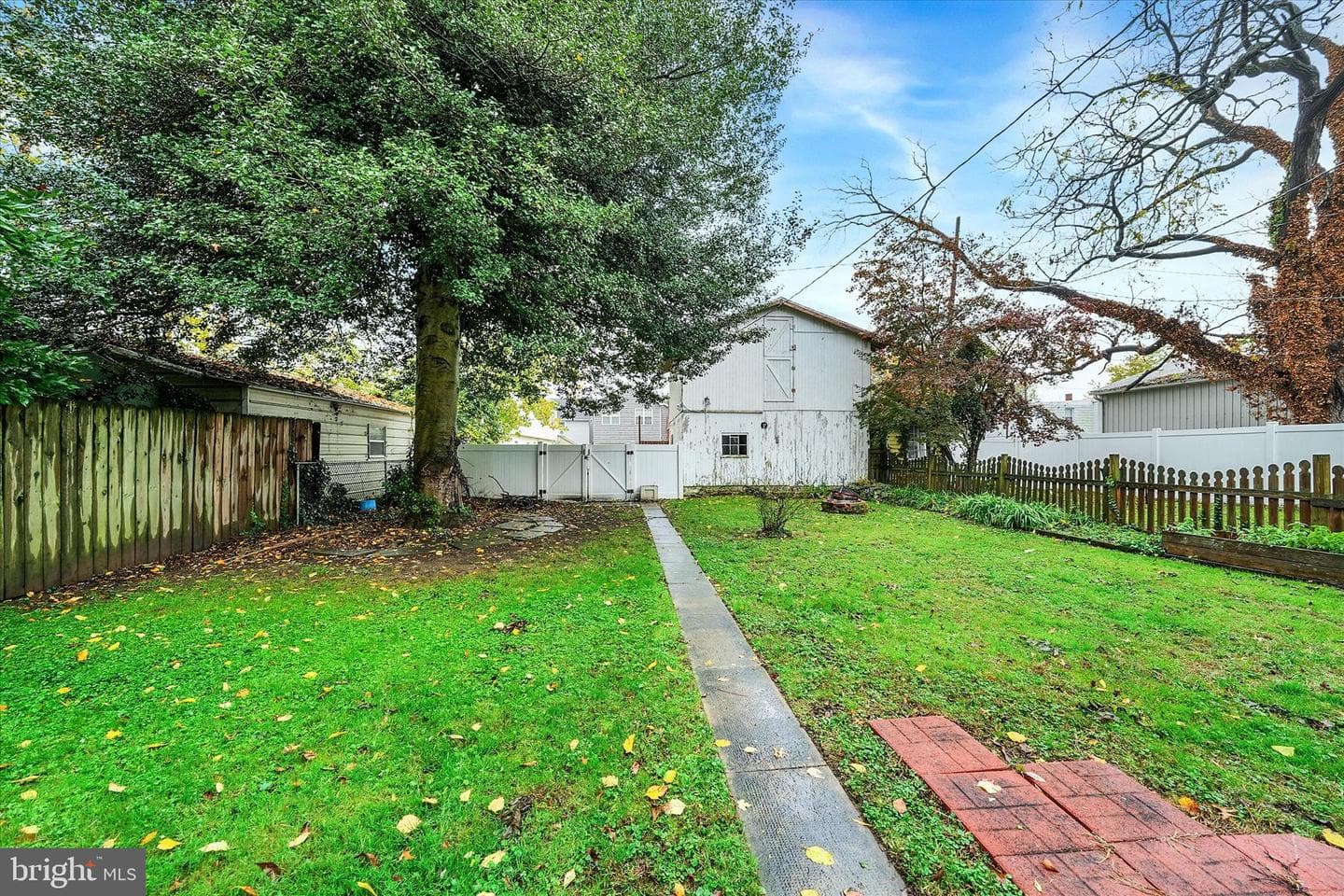 556 Congress Avenue photo 24