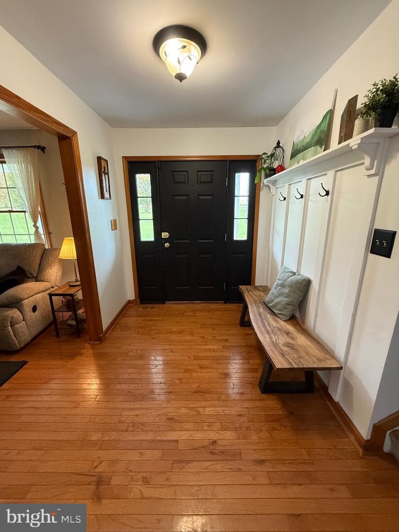 908 Priestford Road photo 7