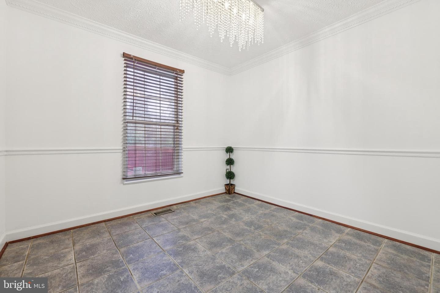 213 High Meadow Terrace photo 17