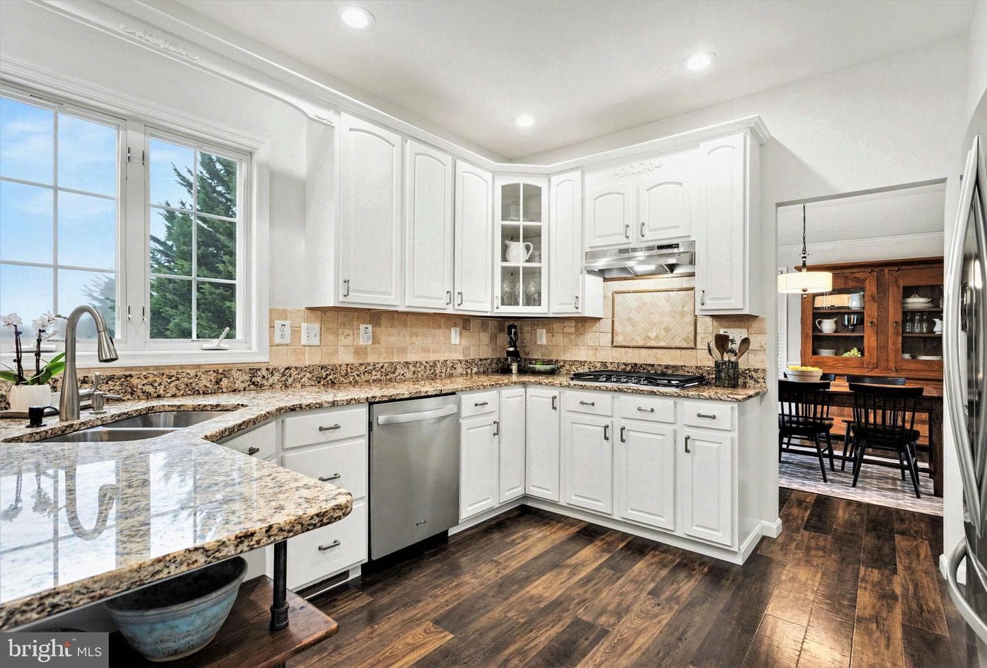 1119 Sunset Drive photo 6