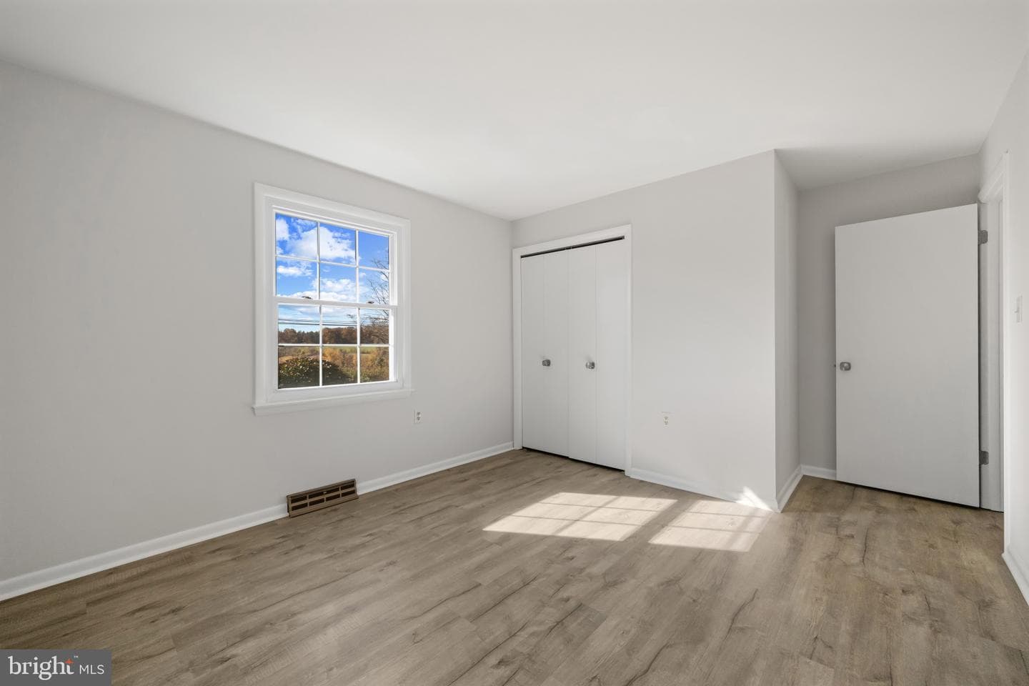 2106 Schuster Road photo 18