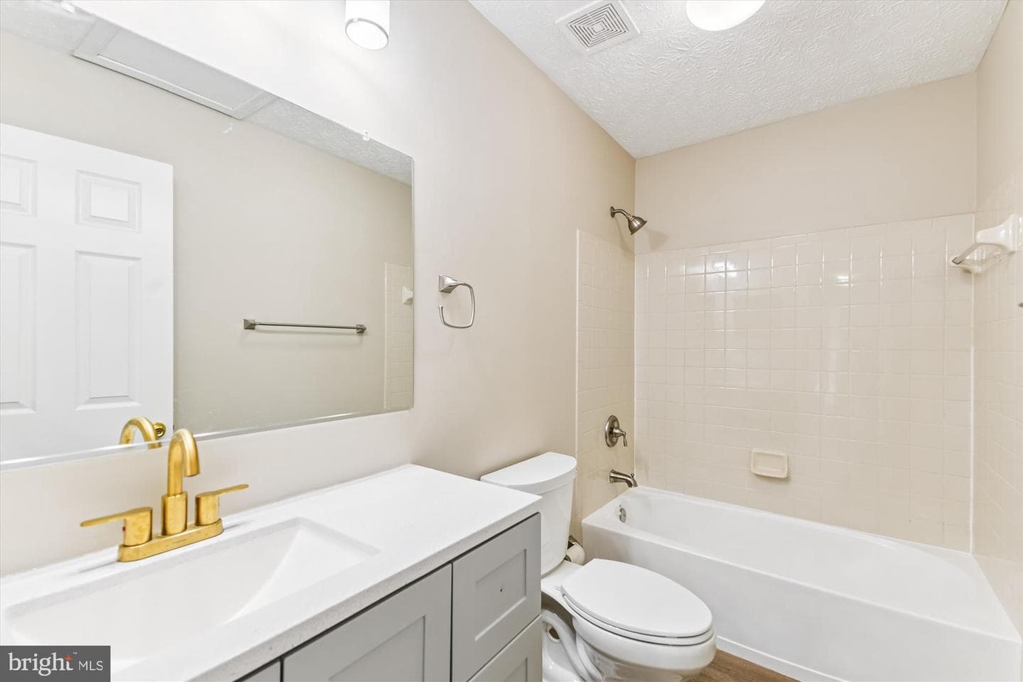 1375 Tralee Circle photo 14