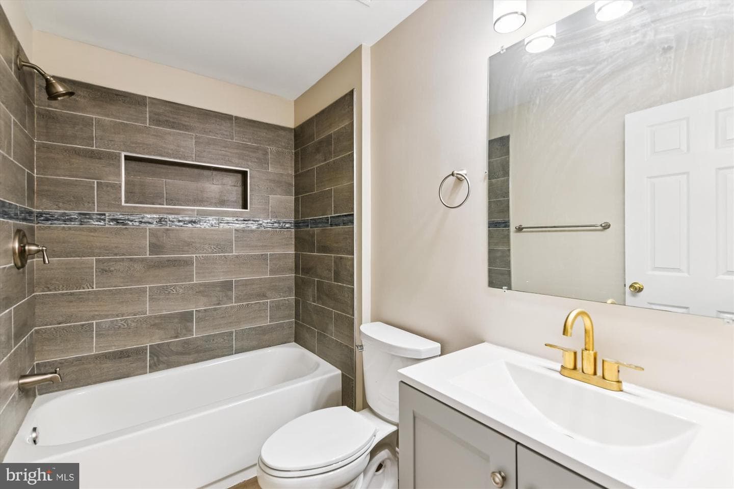 1375 Tralee Circle photo 17