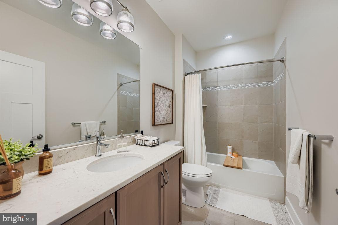 2537 Monarch Way photo 22