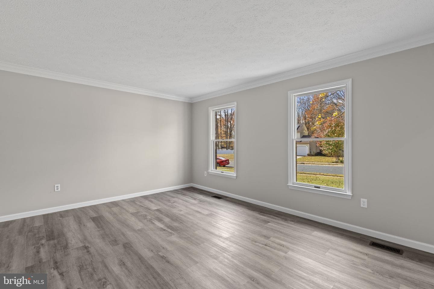 412 Grasmere Drive photo 4