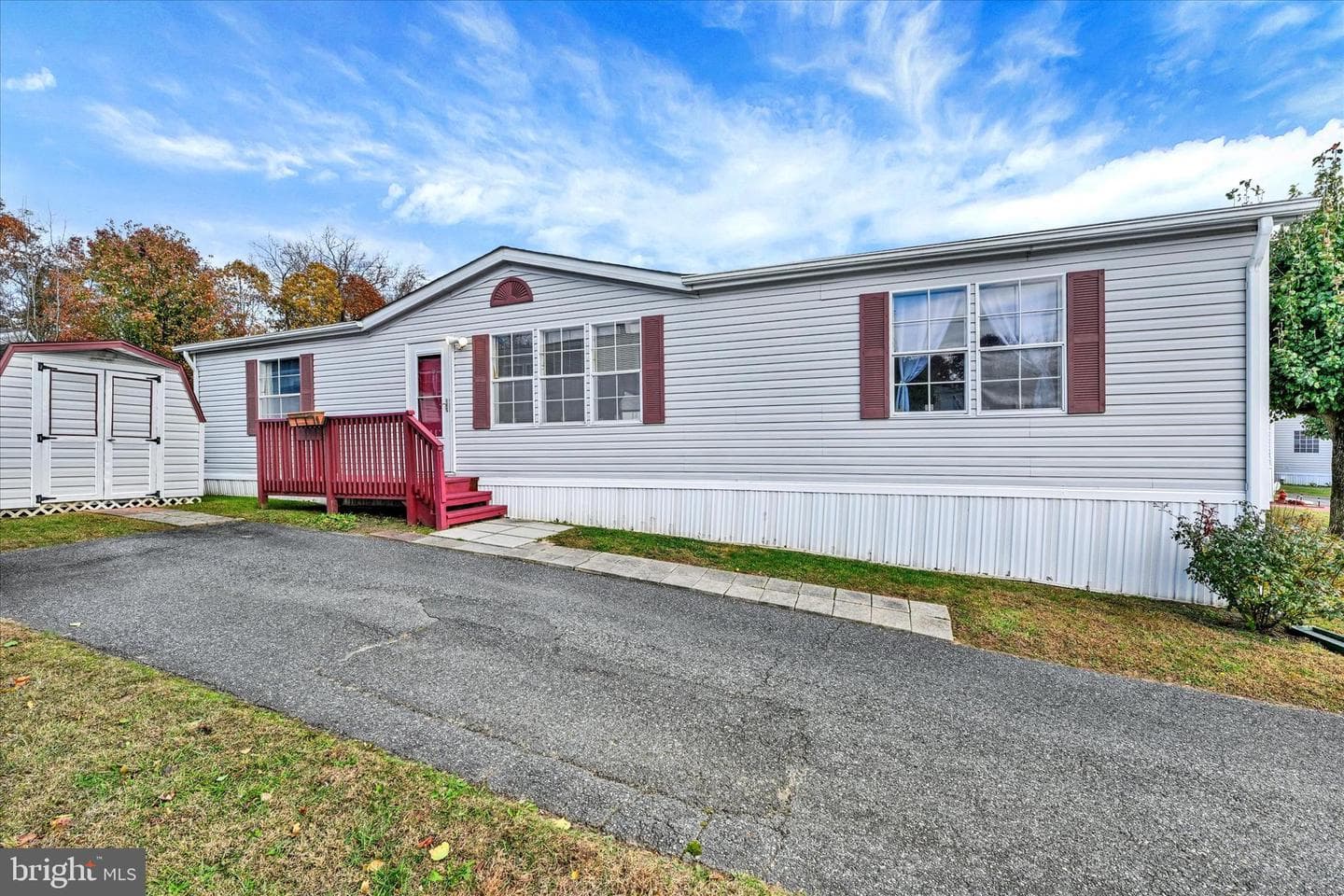 62 Little Creek Ln