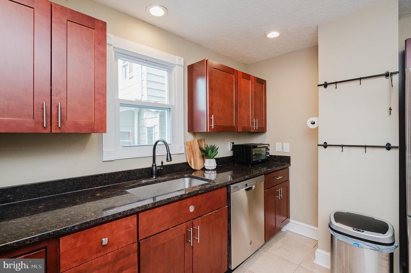 312 Lafayette Street photo 22