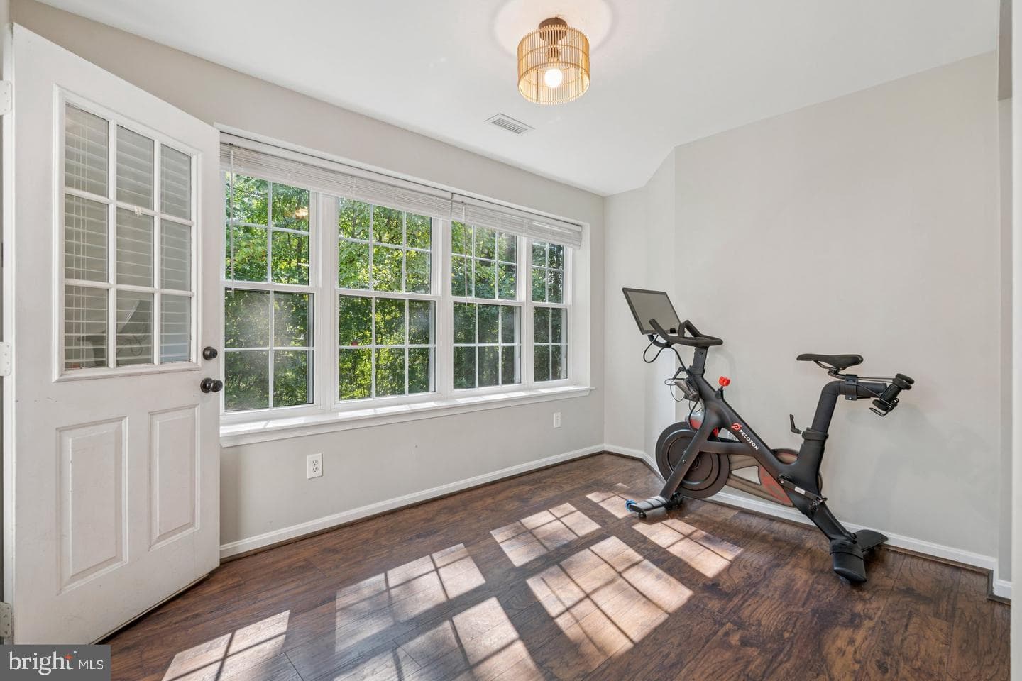606 Squire Lane #606-A photo 20