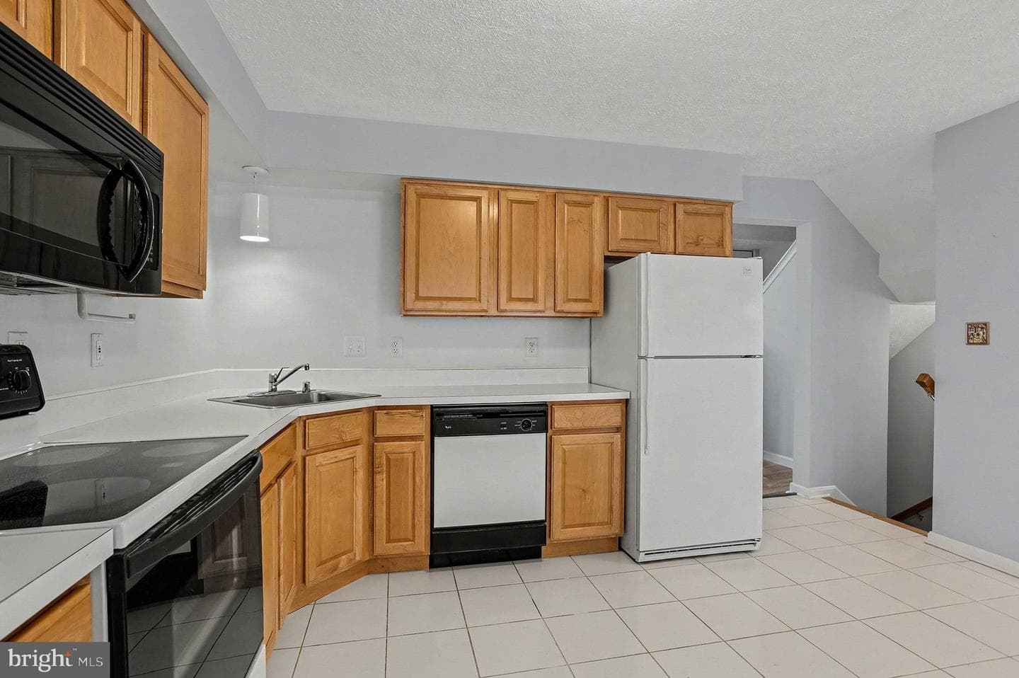 3902 Bush Court photo 2