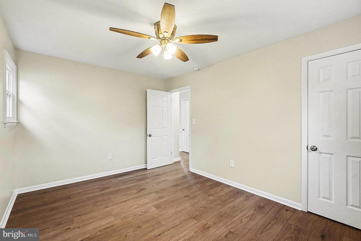 1507 Superior Street photo 20