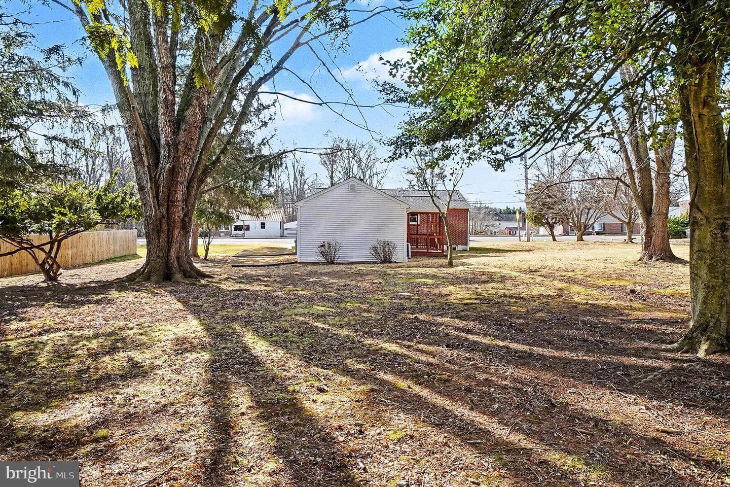 1507 Superior Street photo 38