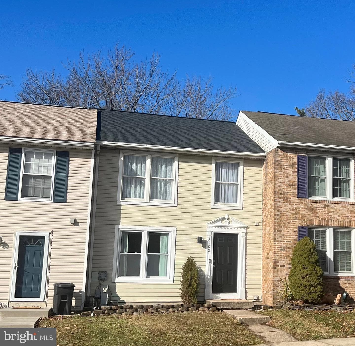 3102 Holly Berry Court photo 2