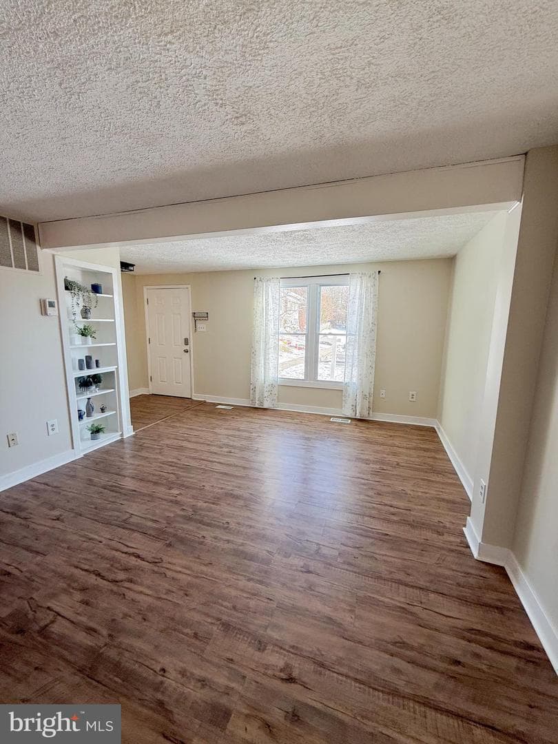 3102 Holly Berry Court photo 7