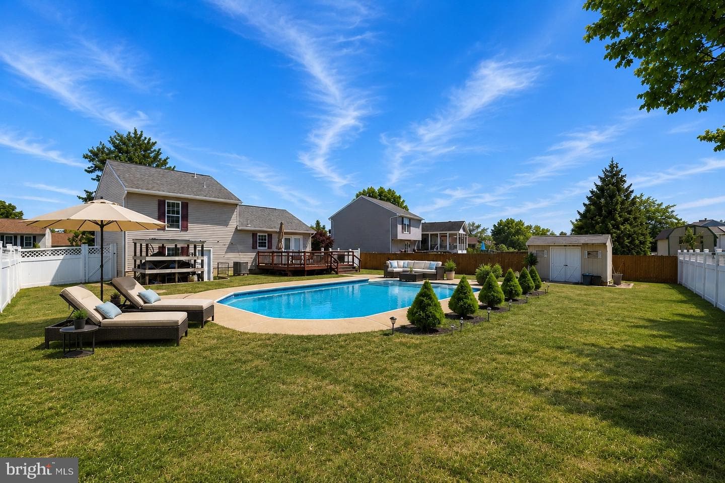 903 Harvey Lane photo 3