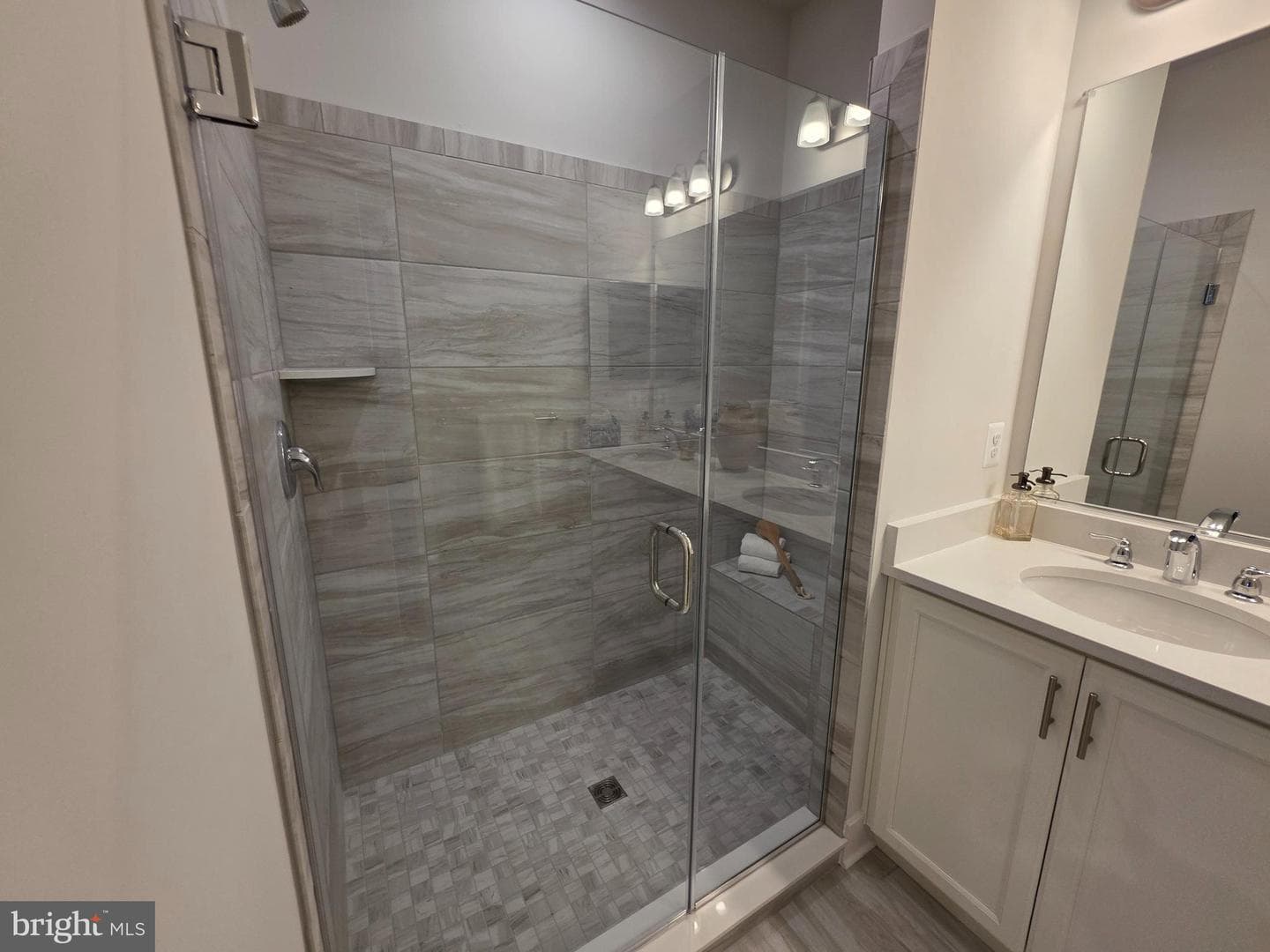 500 Halma Ct photo 22