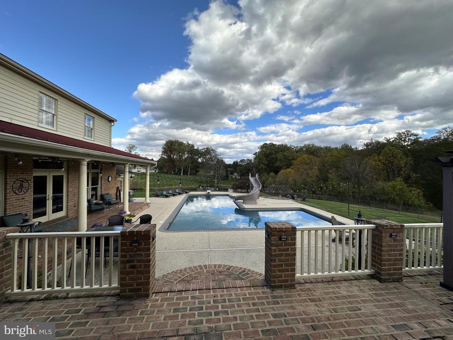 1105 E Wheel Road E photo 118