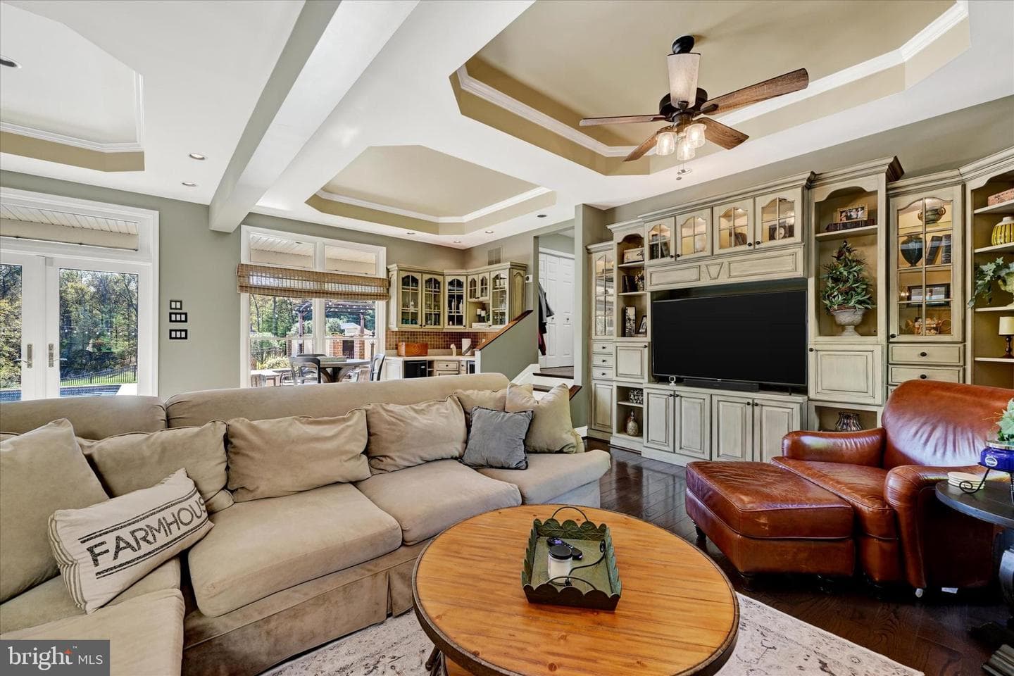 1105 E Wheel Road E photo 35