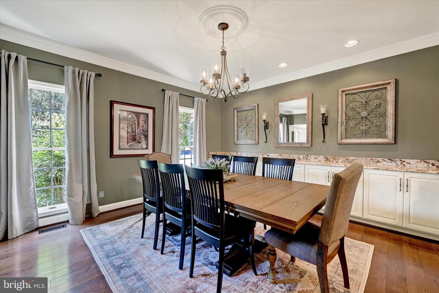 1105 E Wheel Road E photo 6