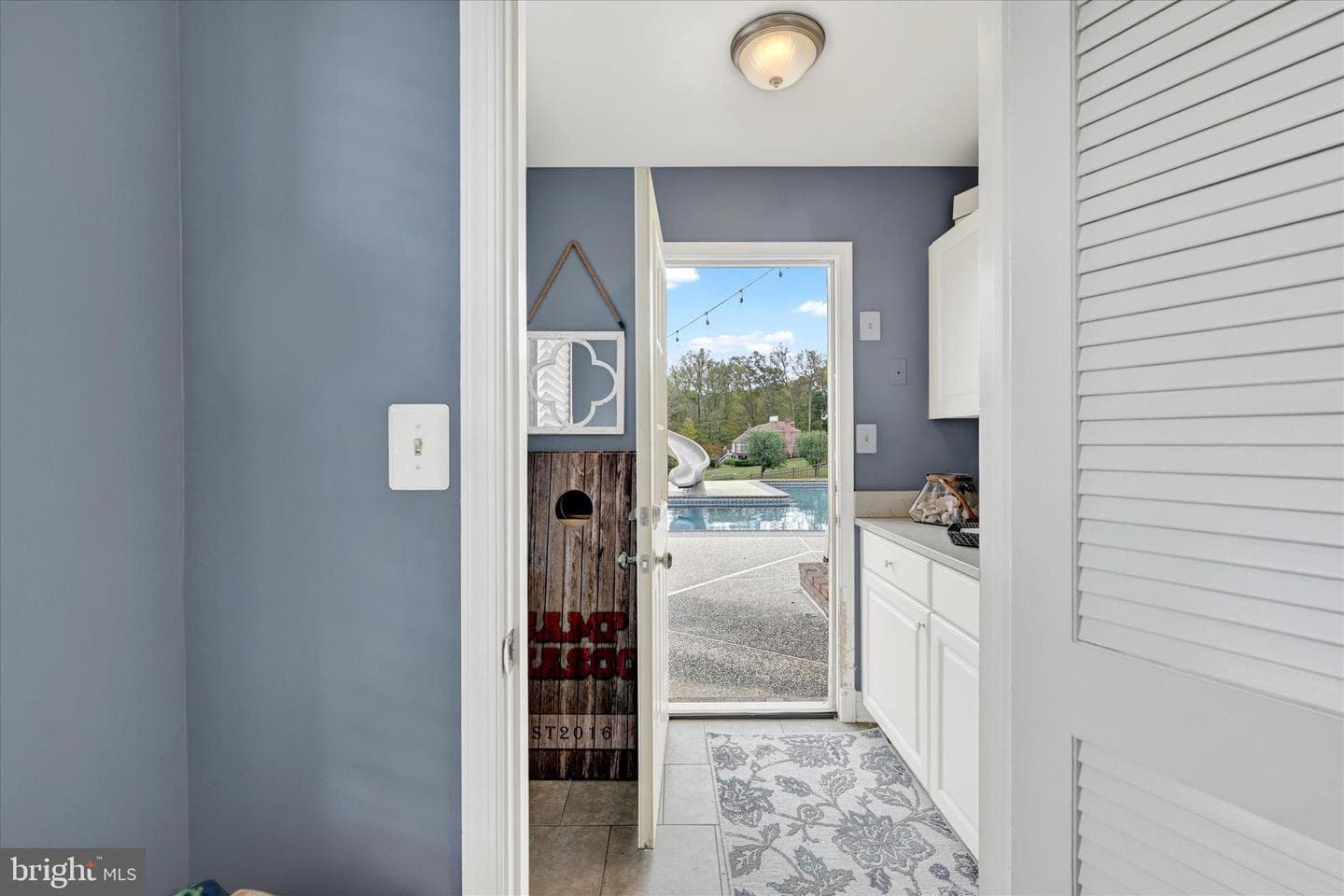 1105 E Wheel Road E photo 86
