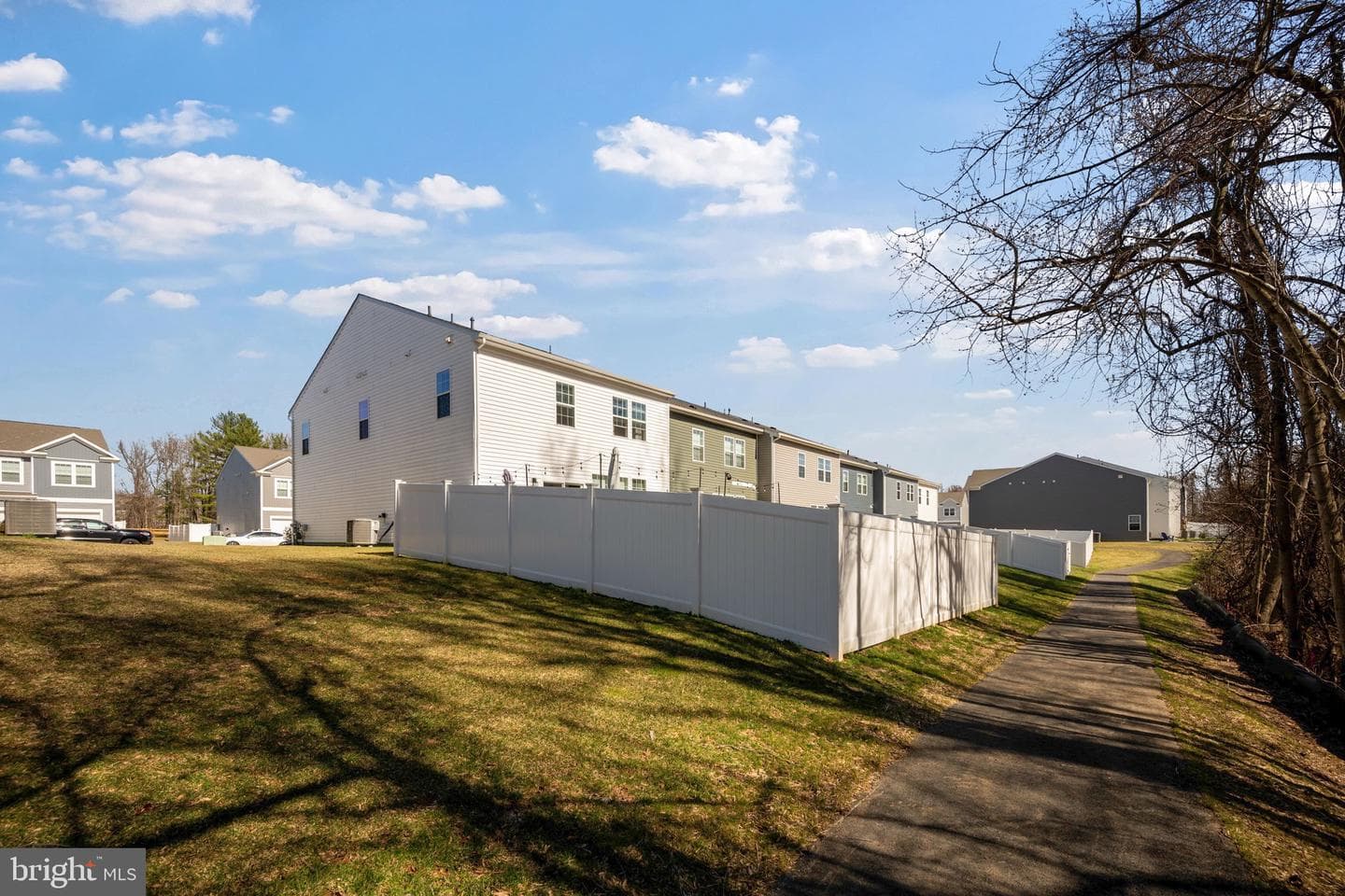 121 Correri St photo 42