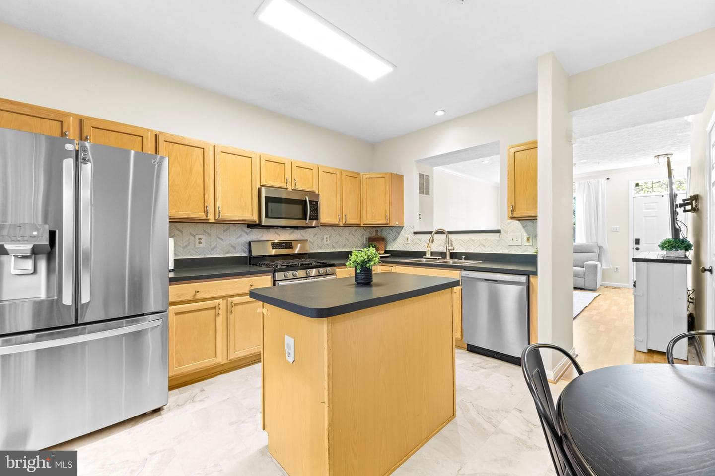 1124 Splashing Brook Drive photo 6
