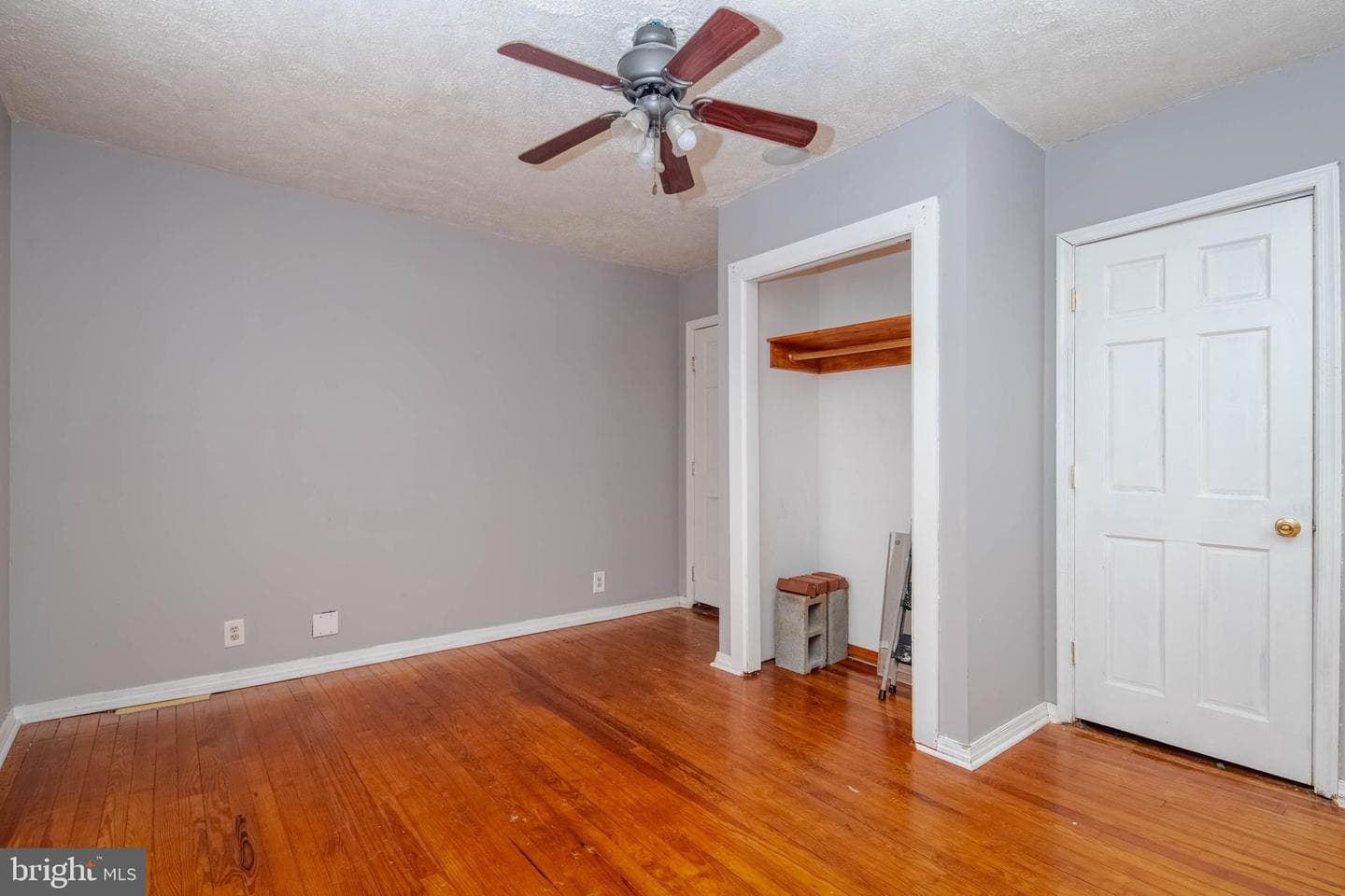 449 S Law Street photo 21
