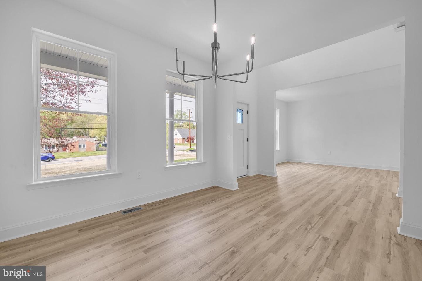 413 Trimble Road photo 11