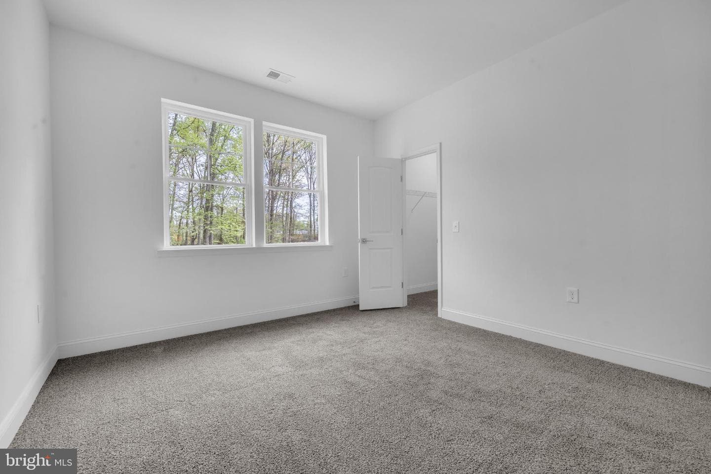 413 Trimble Road photo 33