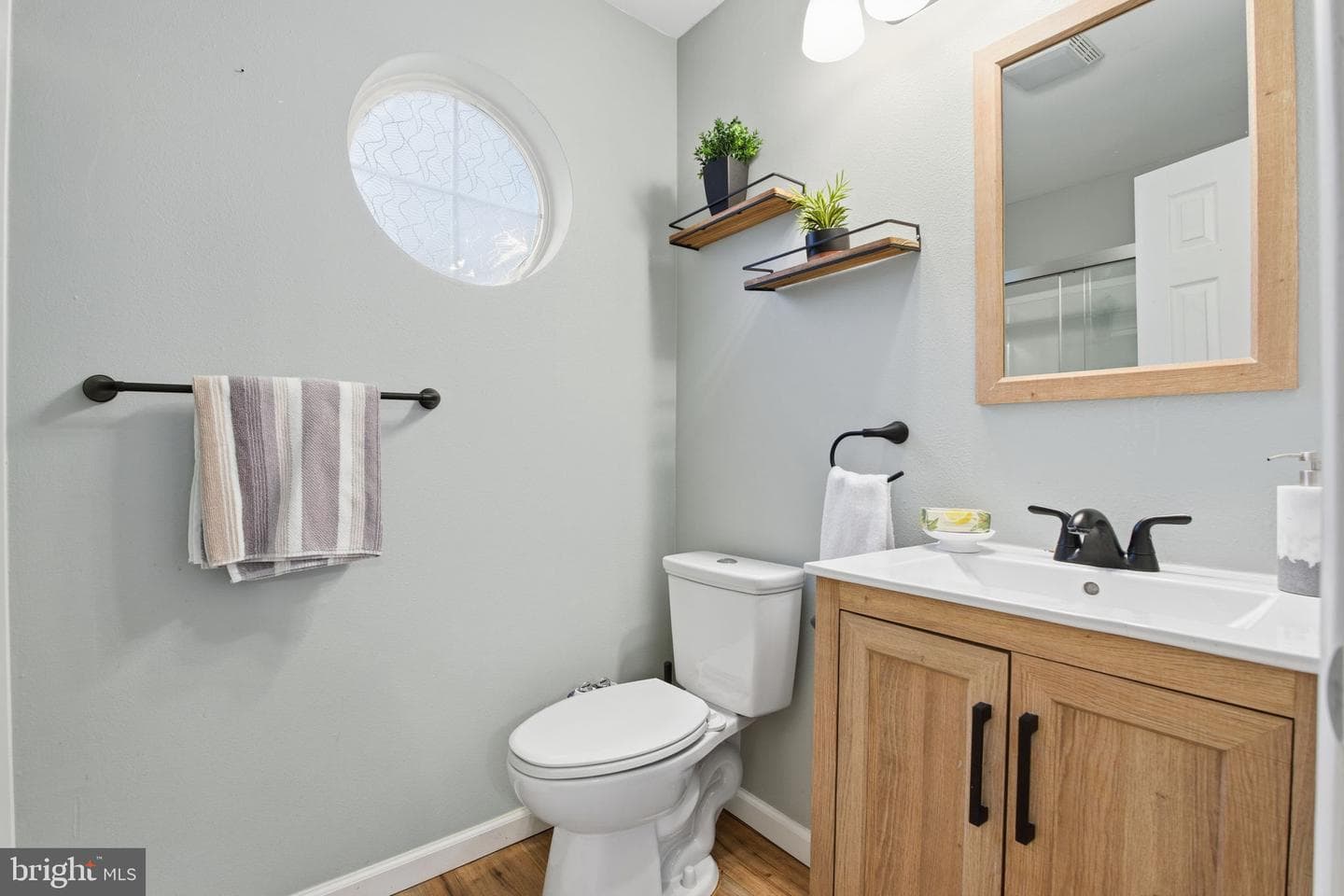604 Churchill Road #604-I photo 17