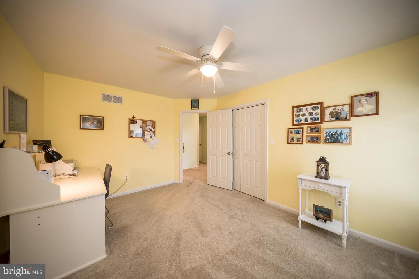 2003 Hialeah Court photo 24