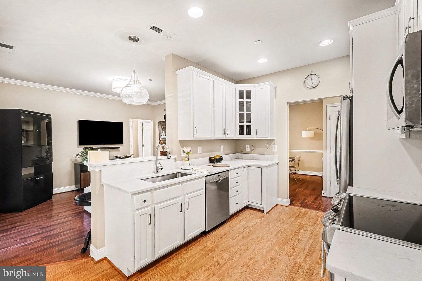 1601 Martha Court #304 photo 6
