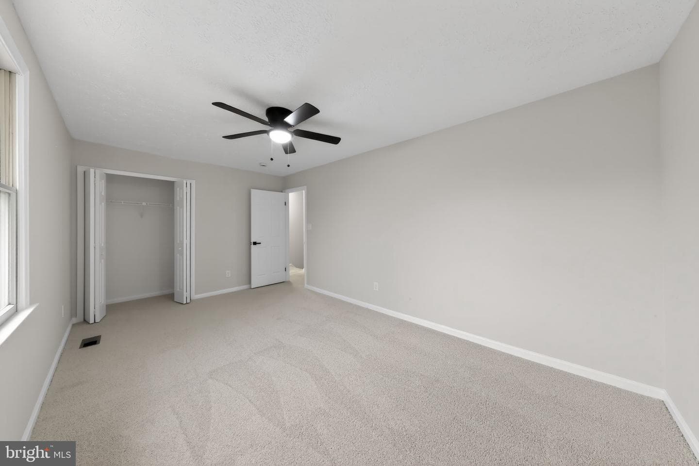 225 Heather Way photo 21