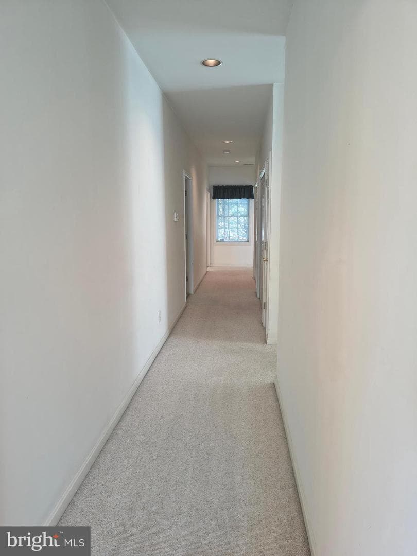 1604 S Tollgate Road photo 41