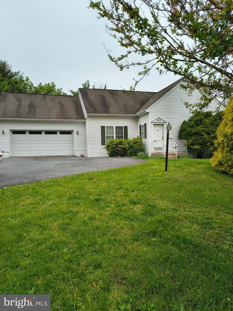 1604 S Tollgate Road photo 67