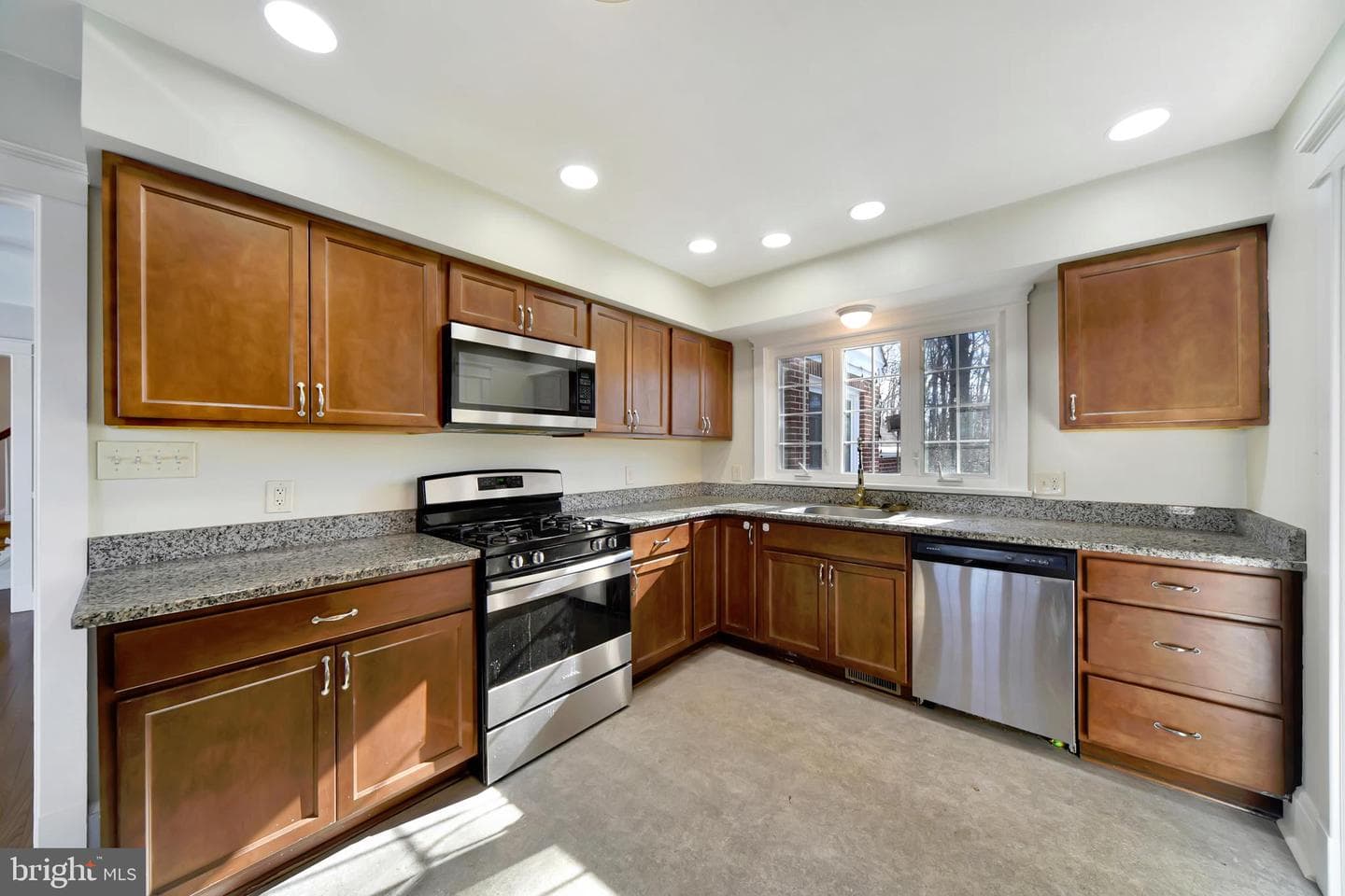 2675 Jolly Acres Road photo 9