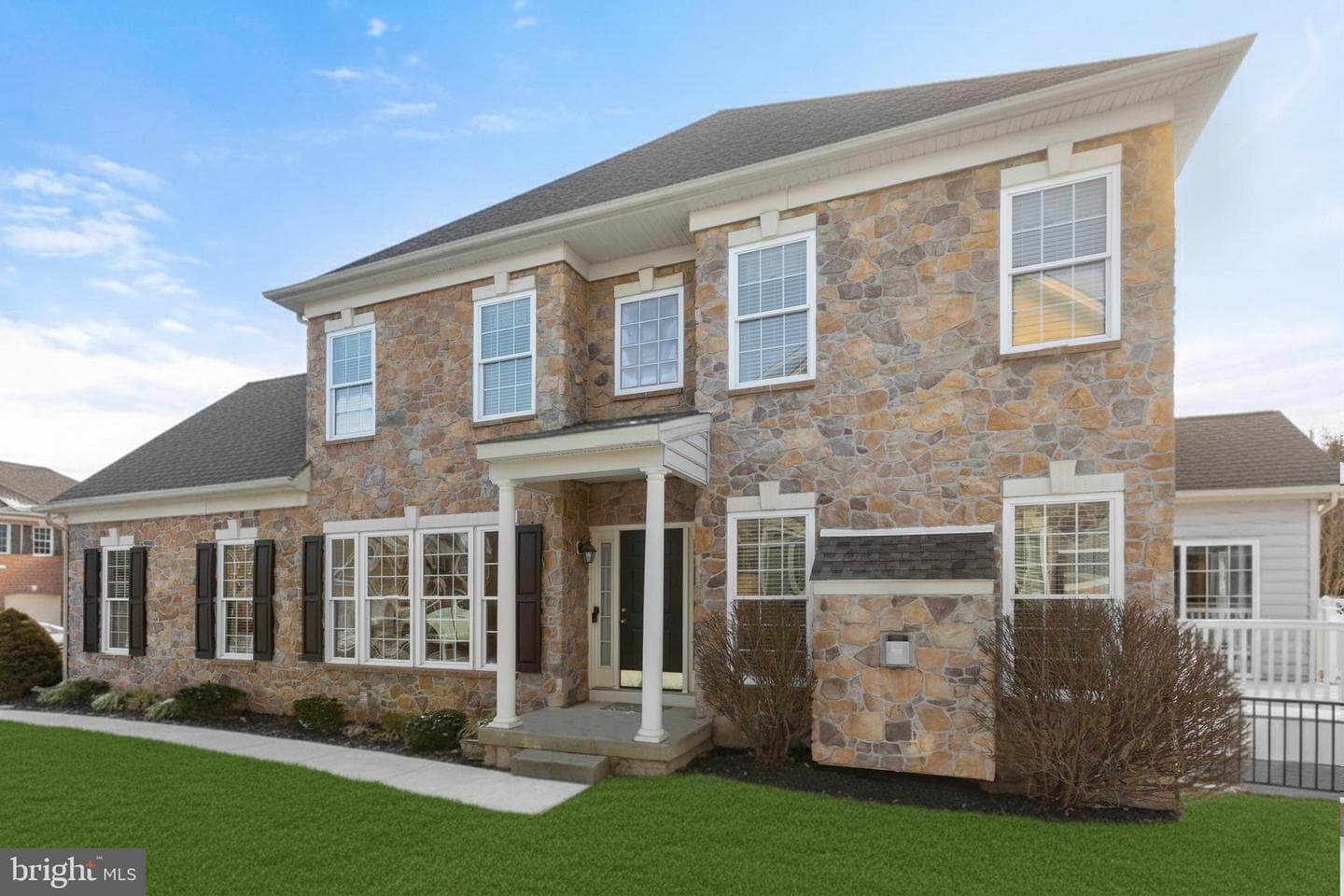 804 Bridle Path photo 2